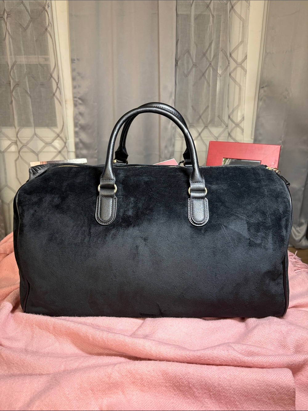 NWT Juicy Couture Black Velvet Weekender Boston Bag Adjustable Strap 19x10 - Picture 5 of 16